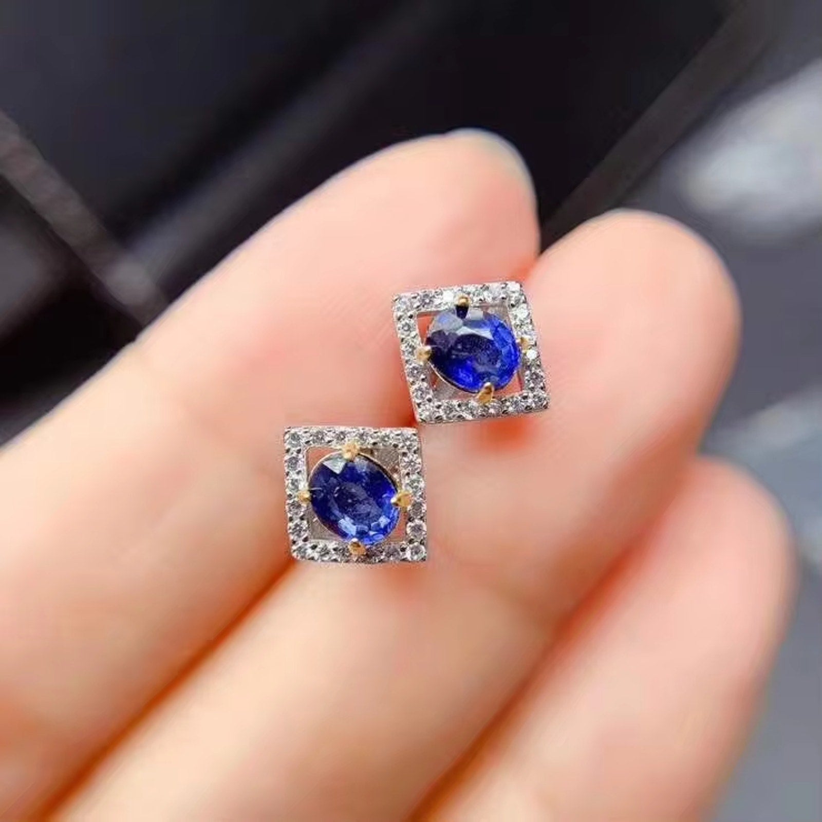 1 ct. Genuine Sapphire Round Basket set Stud Earrings in Sterling Silver