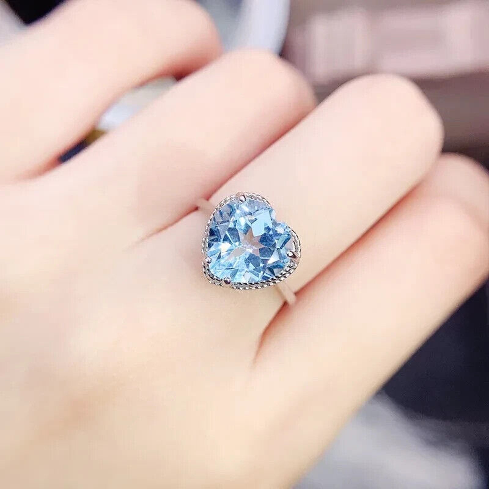 Swiss Blue Topaz Gemstone Heart Ring 7mm
