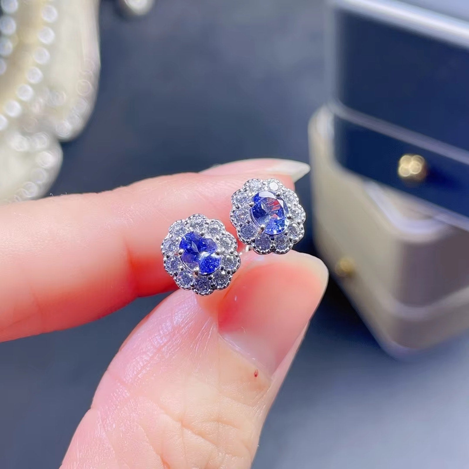 925 Sterling Silver 0.6Ct Tanzanite Oval 4x5mm Stud Earrings Women