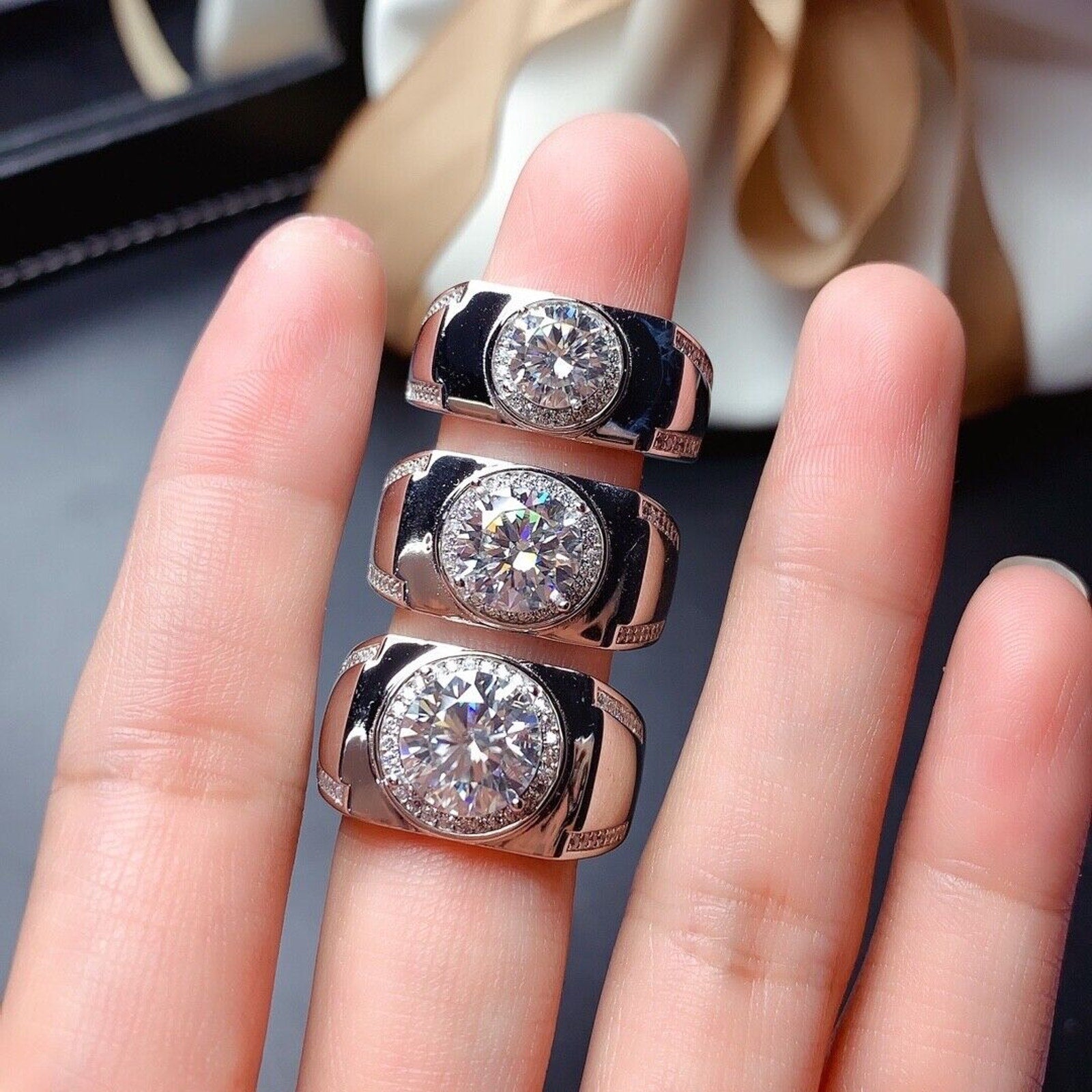 VVS1 2 CT Mens Moissanite Ring, Round Brilliant Cut D Color Moissanite