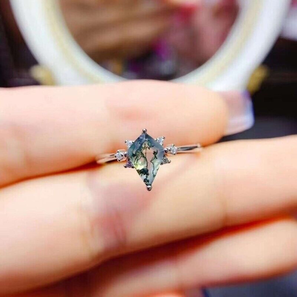 Kite Shape Moss Agate Ring 6x8mm Platinum Plated Silver