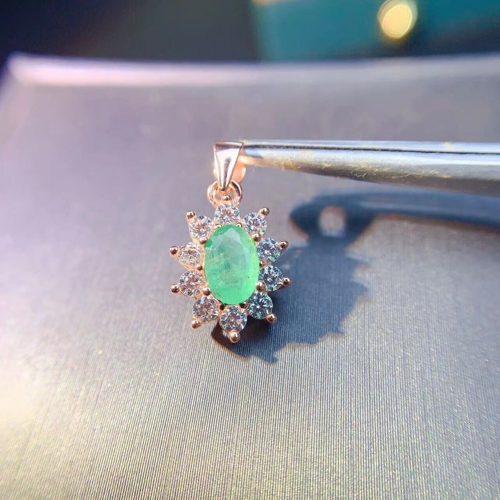 Natural Emerald Pendant Necklace 4x6mm