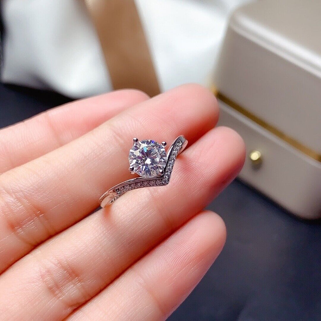 1 Carat D Color Moissanite Engagement Ring Platinum Plated 6.5mm