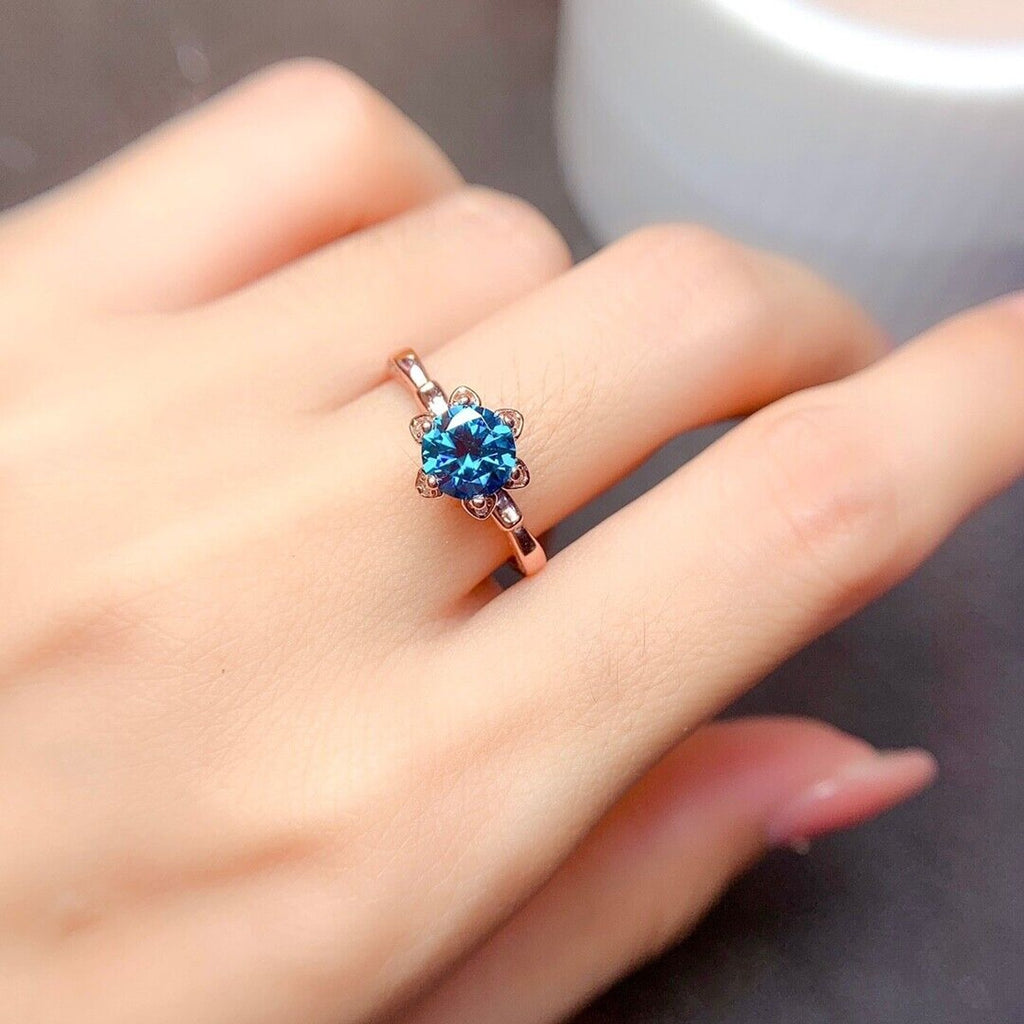 VVS1 1 CT Royal Blue Moissanite Flower Ring
