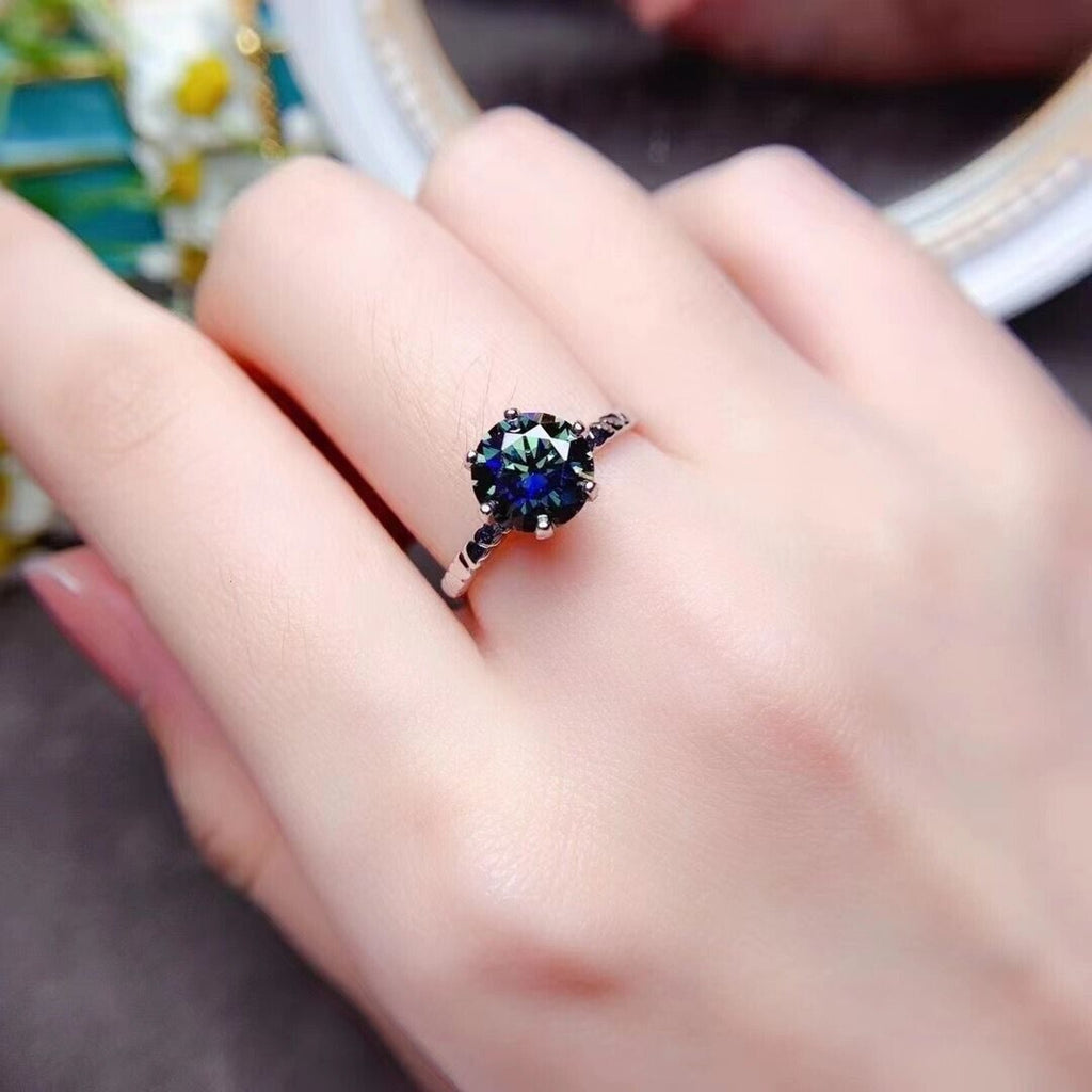 VVS1 2 CT Round Brilliant Cut Dark Blue Moissanite Ring