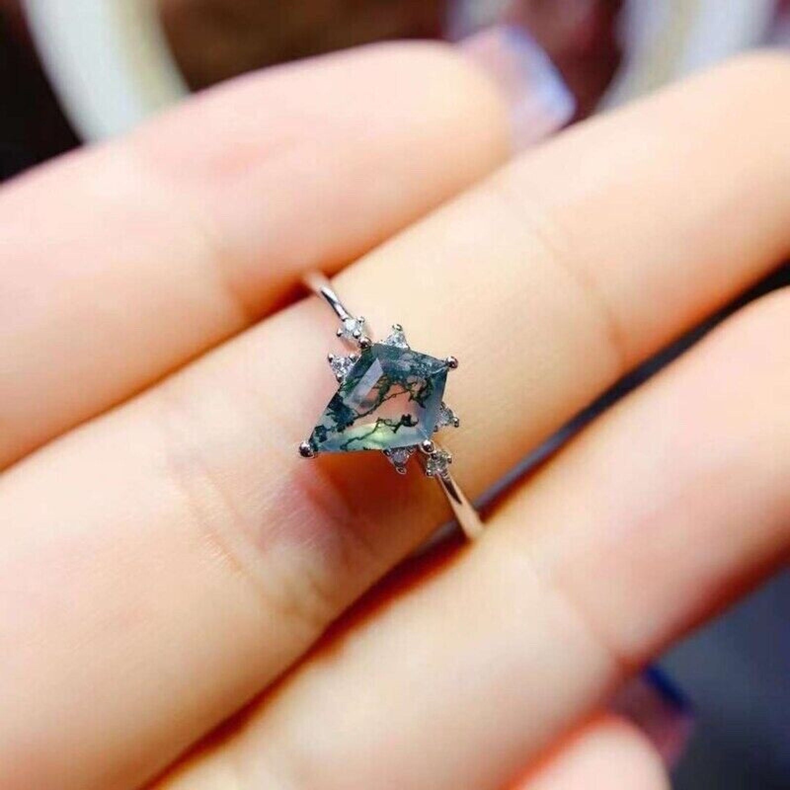 Kite Shape Moss Agate Ring 6x8mm Platinum Plated Silver
