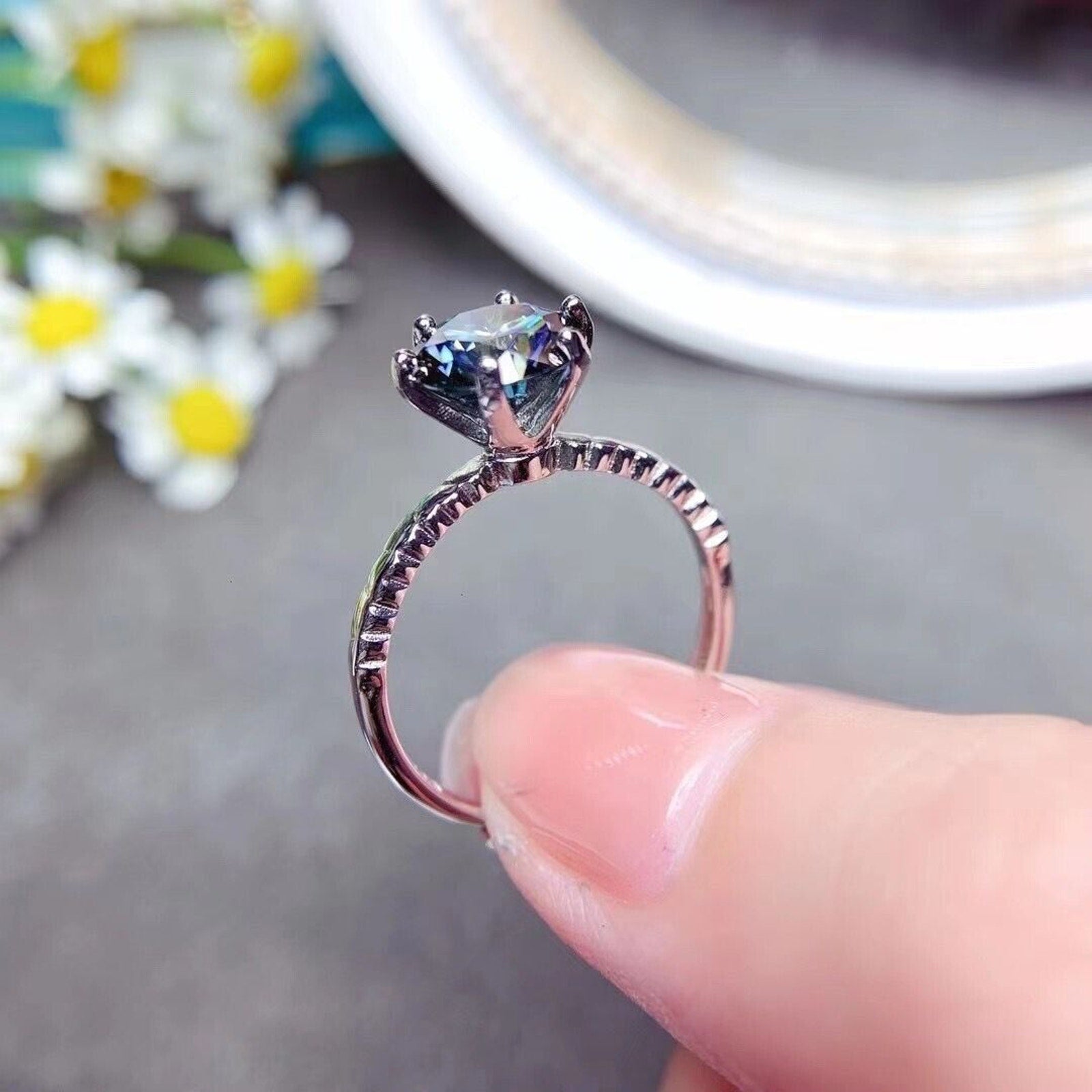 VVS1 2 CT Round Brilliant Cut Dark Blue Moissanite Ring