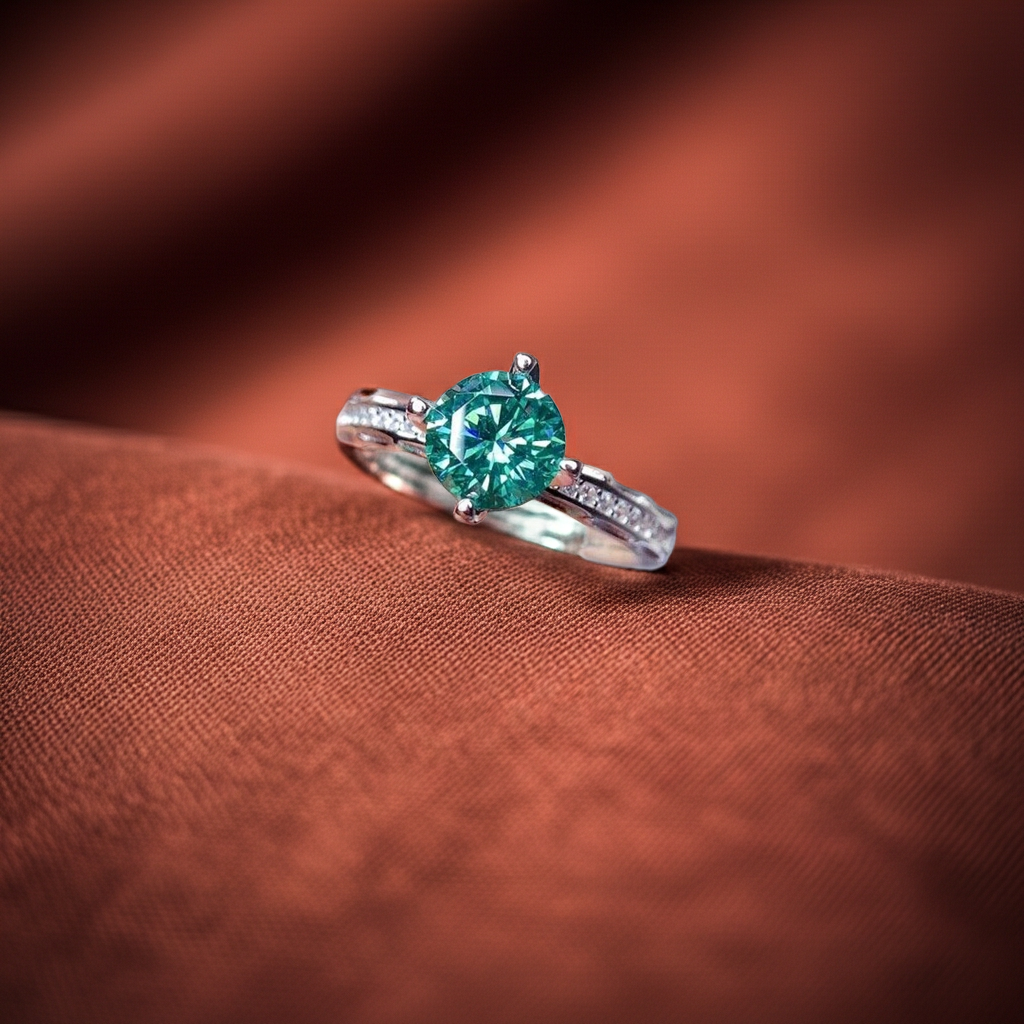 VVS1 1CT Round Brilliant Cut Green Moissanite Cocktail Ring